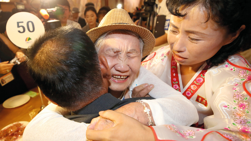 أسر كورية تلتقي بعد 65 عاماً من الفراق القسري