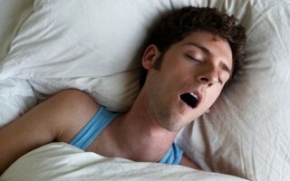 الصورة: دراسة: الكلام أثناء النوم قد يتطلب استشارة الطبيب