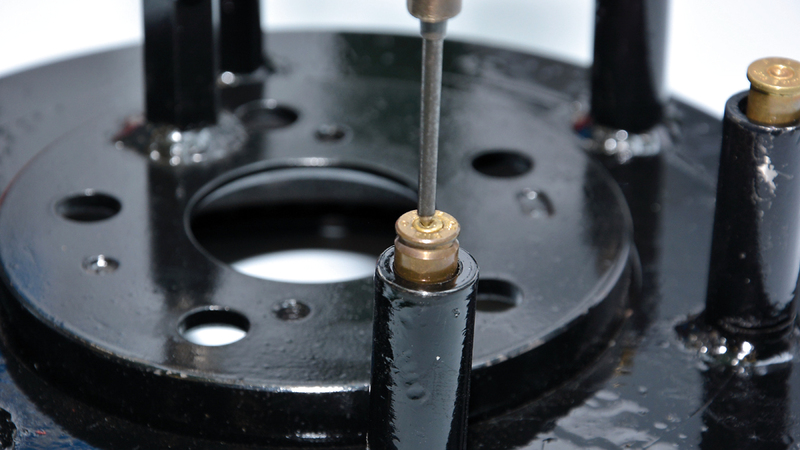 الجهاز يتولى فحص الطلقات دون الحاجة إلى وجود أسلحة. من المصدر