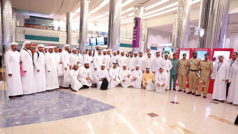 بعثة الحج الرسمية لحكومة دبي تصل إلى الوطن