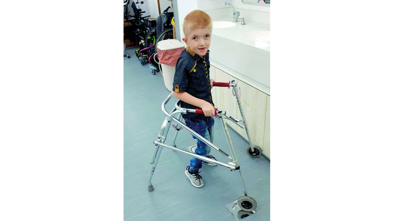 «أوقاف دبي» تتبرّع بكلفة جراحة للطفل «يامن»