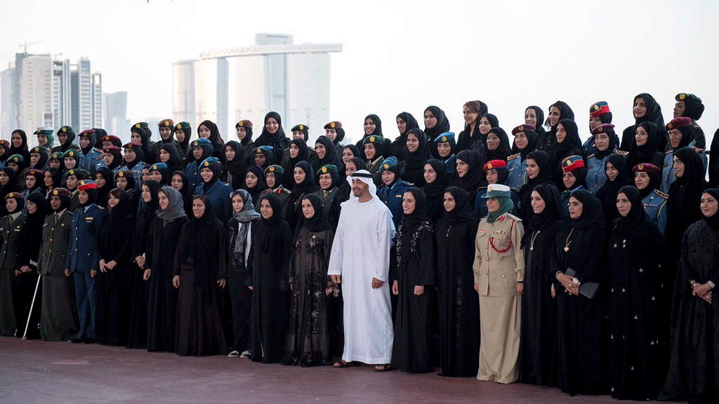 محمد بن زايد: المرأة في الإمارات صانعة للإنجازات
