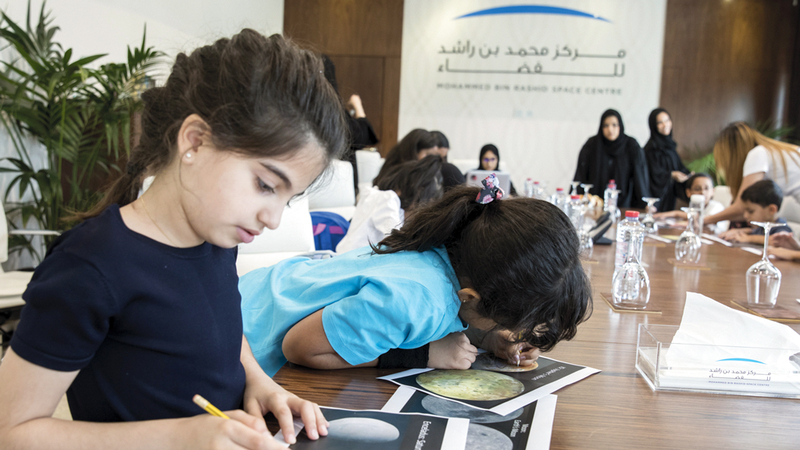 المبدعون الصغار يستكشفون عالمنا الجميل في مركز محمد بن راشد للفضاء