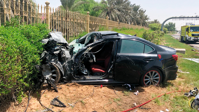 إصابة مواطن بتصادم 3 مركبات في أبوظبي