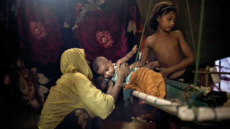 سيدة من الروهينغا تعرضت للاغتصاب من قبل ستة جنود بورميين على حد زعمها تعرض قضيتها الآن أمام الجنايات الدولية.  أ.ب