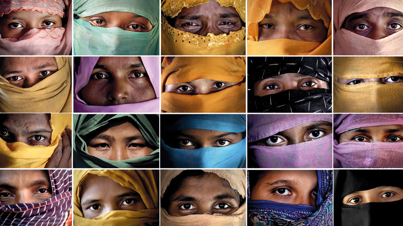 صور مجموعة من نساء الروهينغا اللاتي ادعين تعرضهن للاغتصاب من قبل القوات البورمية في مقابلة مع وكالة «أسوشيتد برس» داخل معسكري كوتوبالونغ وغوندوم ببنغلاديش عام 2017، ينتظرن الآن الإنصاف من محكمة الجنايات الدولية.  أ.ب