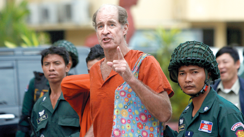 العفو عن جيمس ريكتسون في كمبوديا