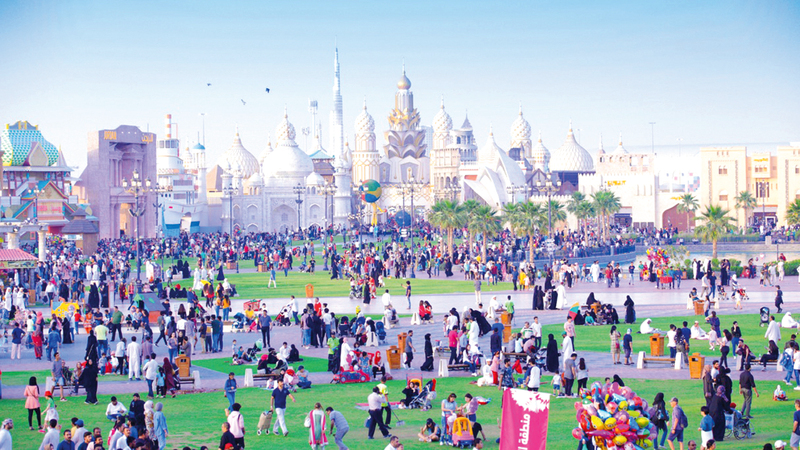 القرية العالمية كشفت عن باقات جديدة للموسم الـ23.  من المصدر