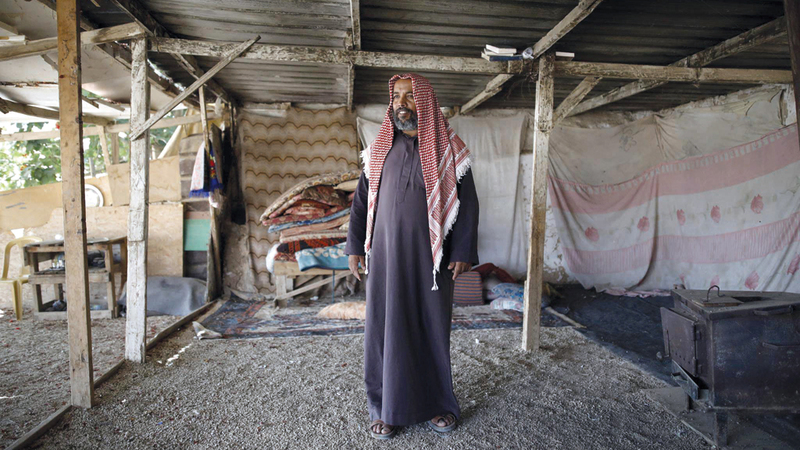 عائلة يوسف أبوداهوك تعيش حياة مأساوية. الإمارات اليوم