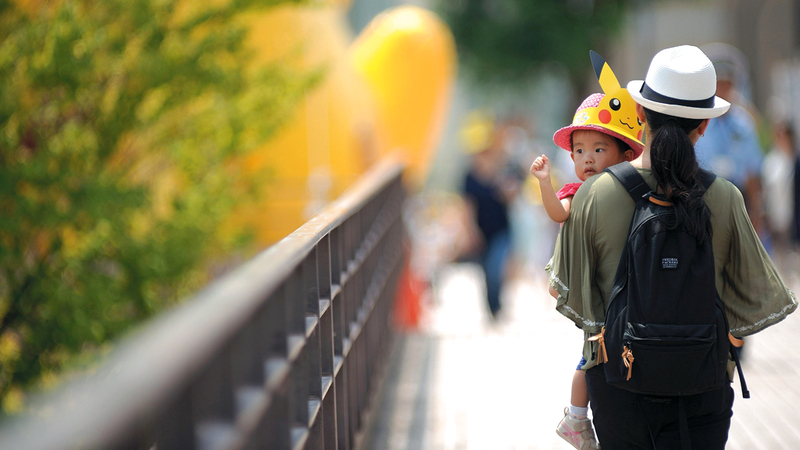 تعزف الكثير من النساء عن الإنجاب بسبب ظروف العمل. أرشيفية