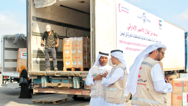 الإمارات تقدم 33 طناً من المكملات الغذائية لليمن