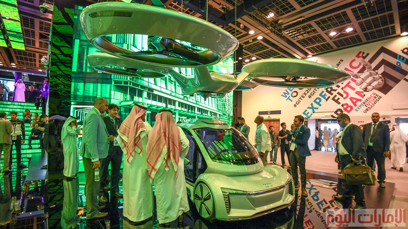 على مدار 5 أيام تستضيف دبي أسبوع جايتكس للتقنية والذي يستعرض من خلاله أبرز التقنيات العالمية، وكان التصنيع الذكي هو أهم مايتميز به المعرض هذا العام بالإضافة إلى المدن الذكية وأجهزة الواقع الافتراضي.