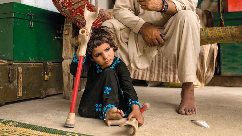 مروة فقدت والدتها وأختها التوأم في الانفجار.  من المصدر