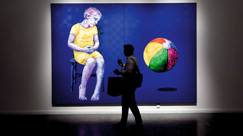 مجموعة من المشاهد المرتبطة بالذاكرة قدّمها إيزولي تتميز بكونها لوحات عاطفية المنحى تعكس محيطه والأجواء التي تسيطر على بلده. تصوير: باتريك كاستيلو