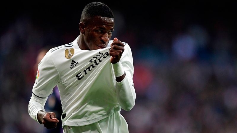 فينسيوس بدأ يلعب أكثر مع مدرب الريال الجديد سولاري.  أ.ف.ب