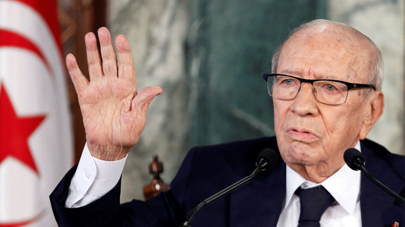 الحكومة التونسية دعت لوقف تداول شائعة وفاة الرئيس خوفاً من "البلبلة".