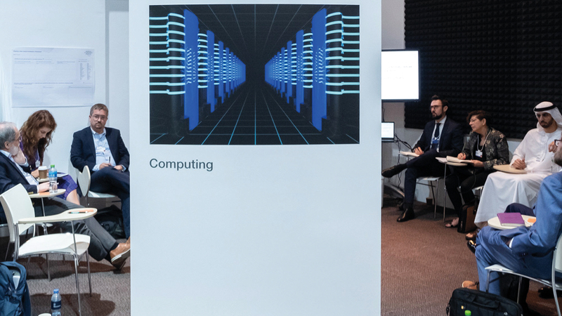 مجلس مستقبل الحوسبة بحث قانون «مور». من المصدر