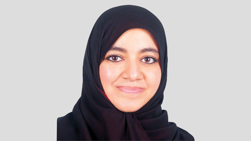 الدكتورة أمنيات الهاجري: «التطعيم سنوياً أنجع وسيلة للوقاية، وفي حال وجود تجمع لحالات الإنفلونزا تقوم الدائرة بالتقصي الوبائي عن الحالات، والتأكد من وجودها، وتوفير العلاج الوقائي للمخالطين».