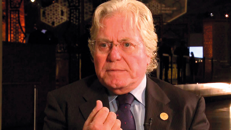 حسين فهمي سجّل حلقة من برنامجه «مع احترامي  وتقديري» في القرية. أرشيفية