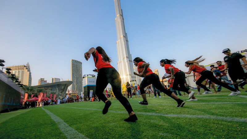 فعاليات الختام بدأت بعد الظهر واستمرت حتى الليل على مدار يومين. من المصدر