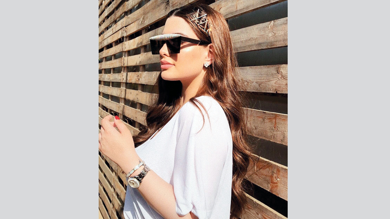 تصاميم ديانا انتشرت خلال فترة قصيرة بين عدد كبير من نجوم الوسط الفني. الإمارات اليوم