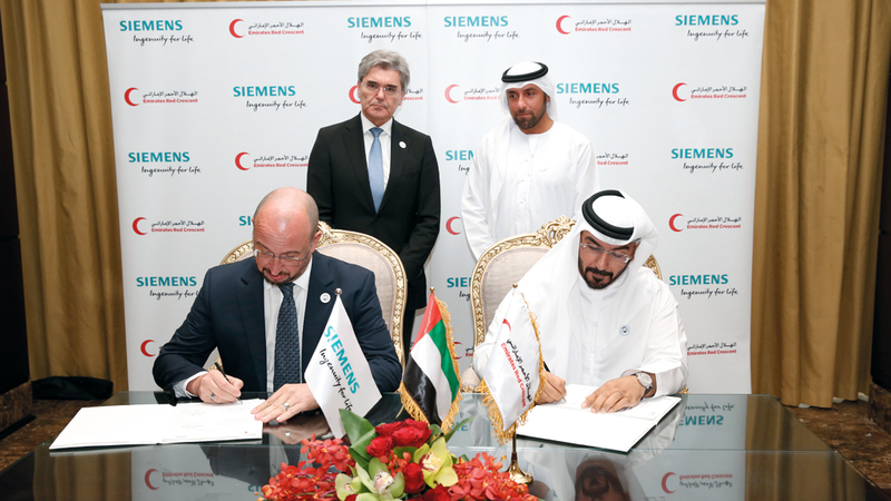 خلال توقيع مذكرة التفاهم بين «الهلال» و«سيمنز». وام