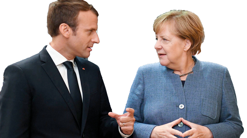 ماكرون وميركل طرحا فكرة الجيش الأوروبي الموحد.  أرشيفية