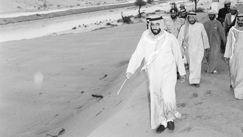 الشيخ زايد اتجه إلى بناء مدن جديدة متكاملة الخدمات والمرافق في منطقة الظفرة. أرشيفية