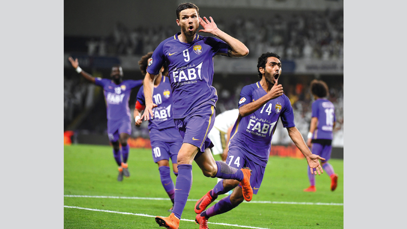 العين يمتلك هجوماً قوياً بوجود بيرغ والشحات. تصوير: إريك أرازاس