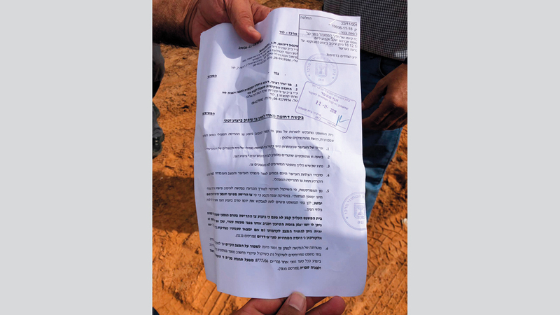 عائلة شعبان حصلت في يوم هدم المنزل على قرار قضائي يقضي بتجميده. الإمارات اليوم