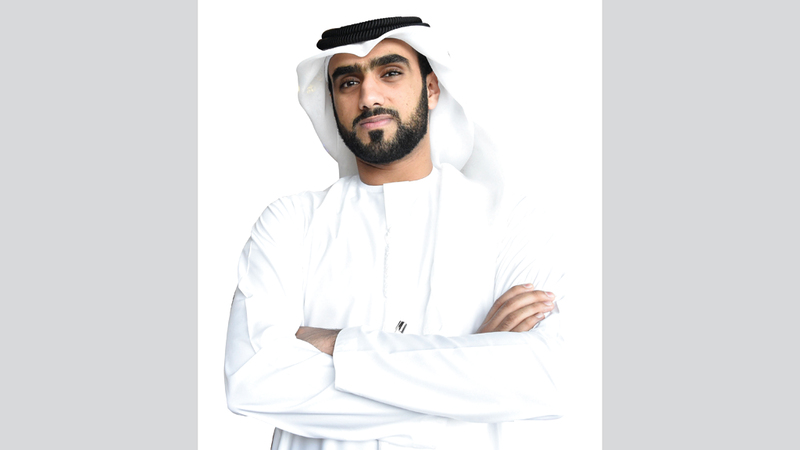 أحمد المظلوم حاول أن يجعل لجولاته حول العالم هدفاً وقيمة معرفية. تصوير: أسامة أبوغانم