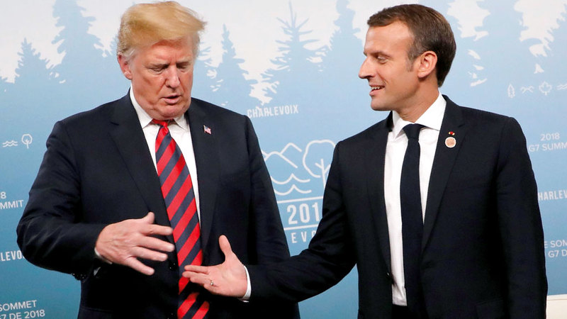 ماكرون تودد إلى ترامب عقب توليه السلطة لكن الأمور ساءت لاحقاً. أ.ف.ب