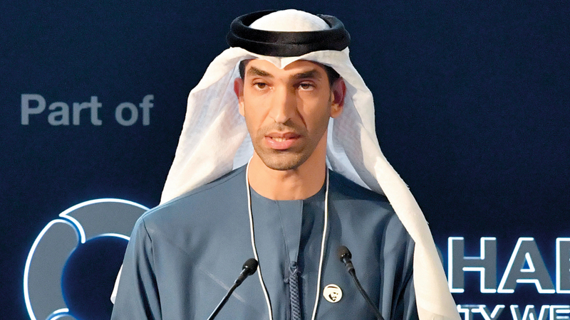 ثاني بن أحمد الزيودي:  &laquo;مفتاح النجاح يكمن  في تسريع وتيرة  استثمارات القطاع  الخاص في المشروعات  المستدامة&raquo;.