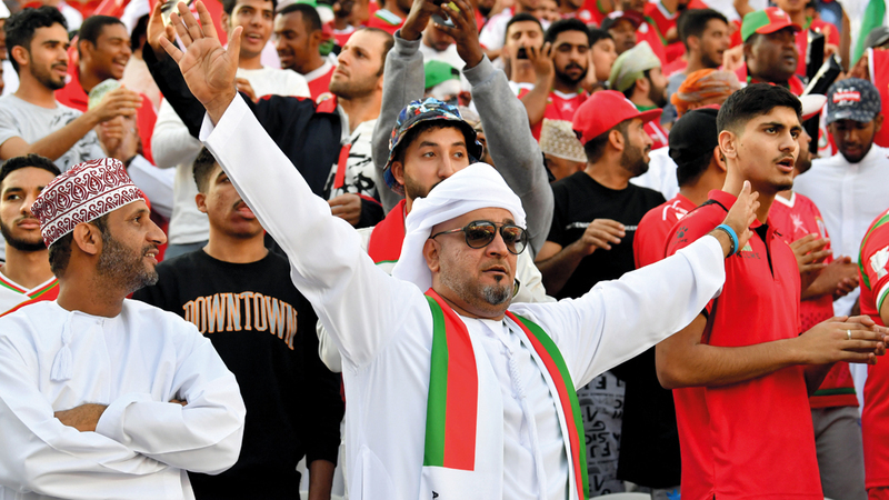 تصوير: أسامة أبوغانم وإريك أرازاس ونجيب محمد