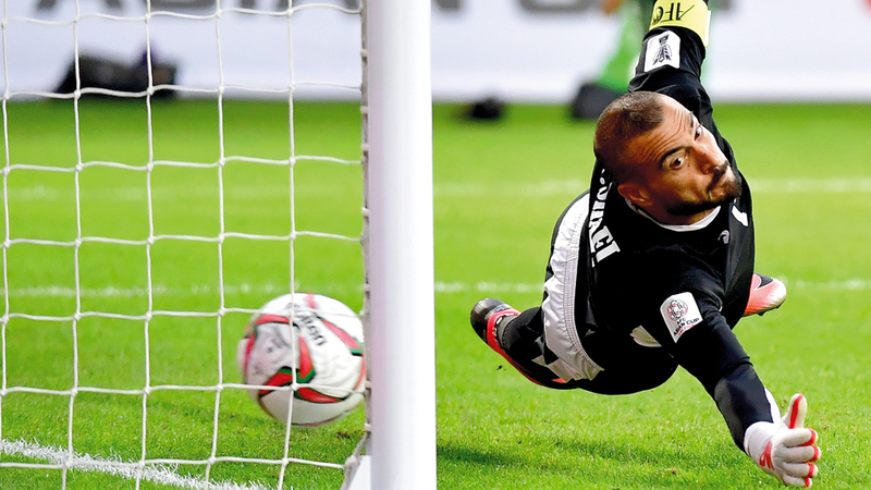 عامر شفيع لم يظهر بمستواه المعهود أمام فيتنام.  تصوير: باتريك كاستيلو