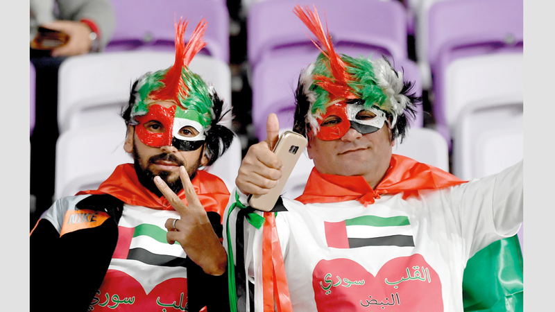 تصوير: أسامة أبوغانم وإريك أرازاس ونجيب محمد