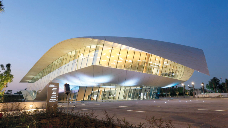 نخبة من المفكرين والخبراء والمهتمين يشاركون في الحدث.

من المصدر