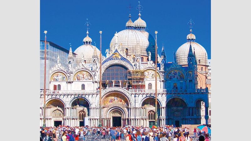 كنيسة «سانت مارك» من أهم معالم البندقية السياحية. أرشيفية