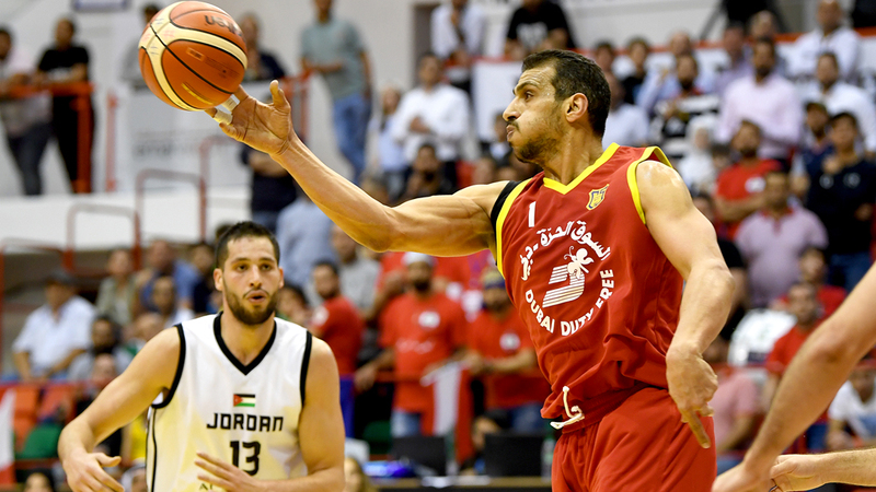 الرياضي اللبناني يتخطى المنتخب الأردني في «سلة دبي». تصوير: باتريك كاستيلو