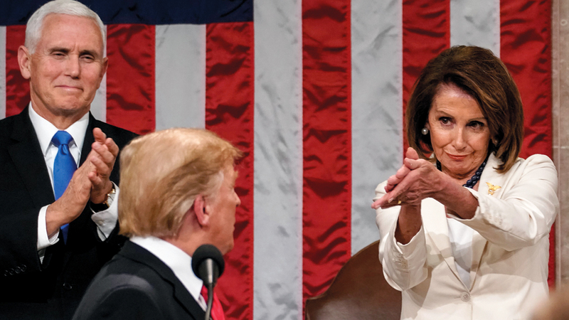 تصفيقة غريبة ابتكرتها نانسي بيلوسي في خطاب حالة الاتحاد.  أ.ف.ب