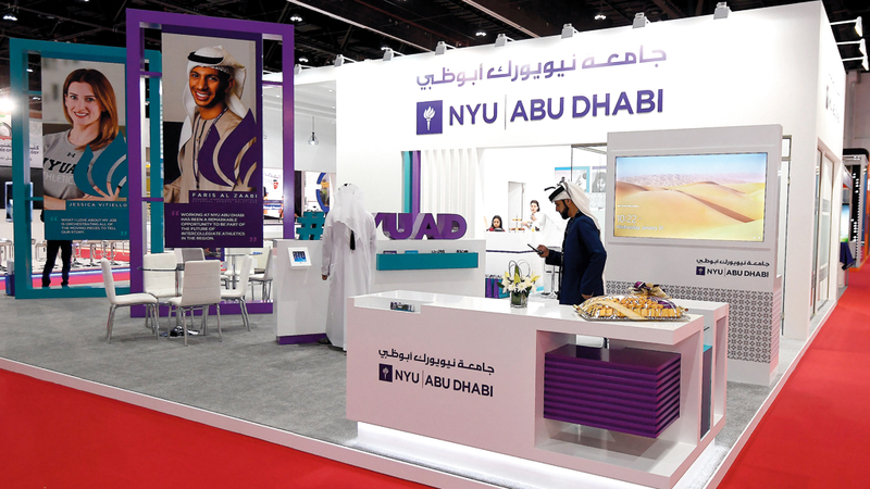 الخزيمي طالبت بتوفير برامج تدريبية للشباب المواطن في قطاعات البيانات والبرمجة والشيفرات.

تصوير: إريك أرازاس