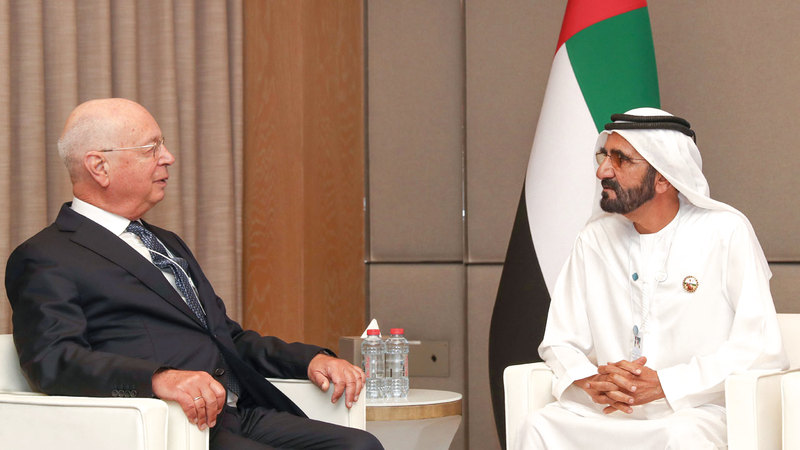 محمد بن راشد وحديث مع كلاوس شواب. وام