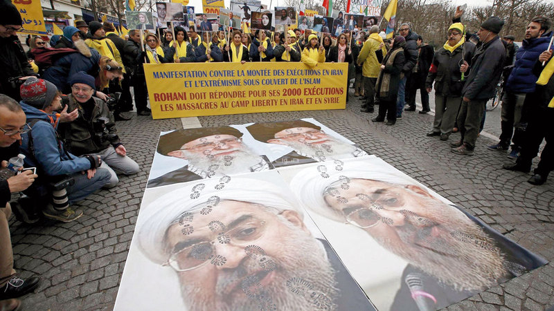 تظاهرة للمغتربين الإيرانيين  في الخارج ضد سياسات نظام الملالي. أرشيفية