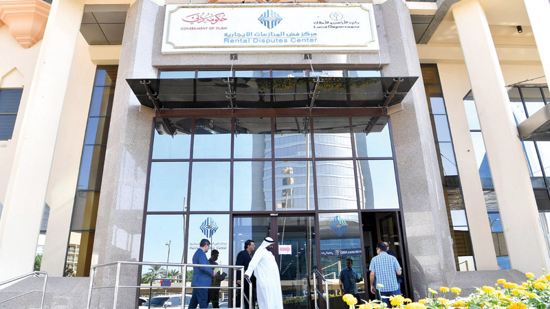 القانون ينصّ على أن عقد الإيجار لا يجوز فسخه بالإرادة المنفردة للمؤجِّر أو المستأجر. تصوير: باتريك كاستيلو