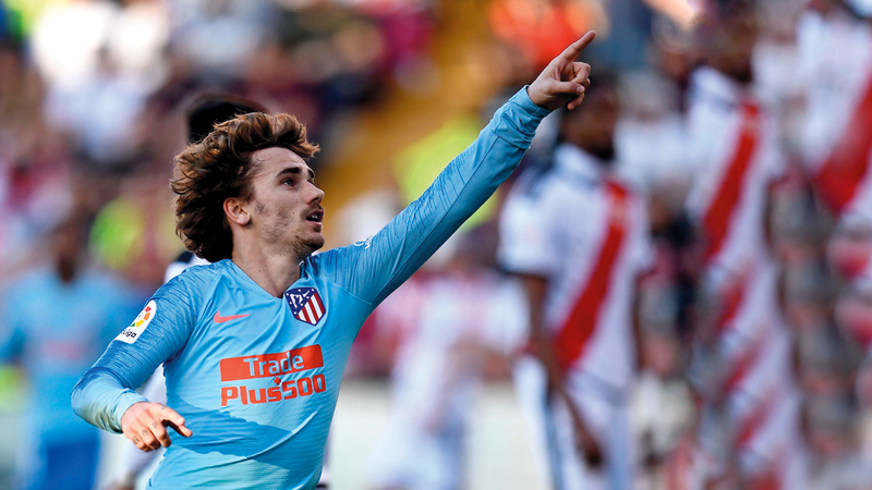 غريزمان أخطر مهاجم في صفوف أتلتيكو مدريد وهداف الفريق الأول هذا الموسم. أ.ف.ب