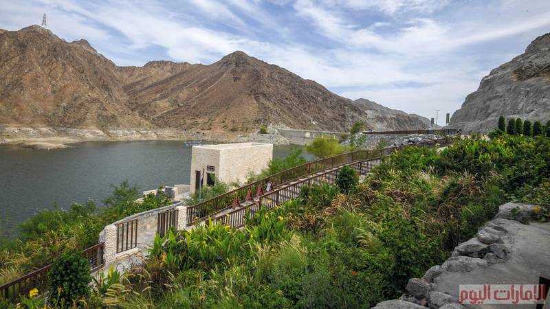 تقع مدينة خورفكان على الساحل الشرقي للدولة، وهي من أجمل السواحل، لأنها تقع بين امتداد الشريط الساحلي لخليج عمان الخلاب،