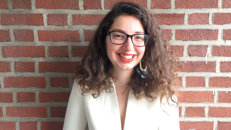 ناديا ستعكف على تأليف كتاب عن أزمة المياه.  من المصدر