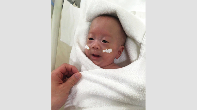 وزن الرضيع بلغ 3.2 كليوغرامات قبل مغادرته للمستشفى. أ.ف.ب