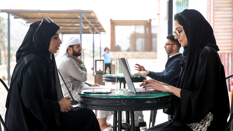 فريق البرنامج أجرى مقابلات لتحديد اهتمامات المتطوعين في حتا. من المصدر