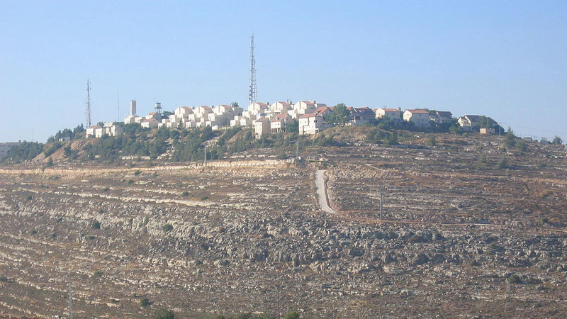 المستوطنات الإسرائيلية في القدس ستشهد توسعاً كبيراً وفقاً لبناء الوحدات الاستيطانية الجديدة على حساب أراضي الفلسطينيين.  الإمارات اليوم